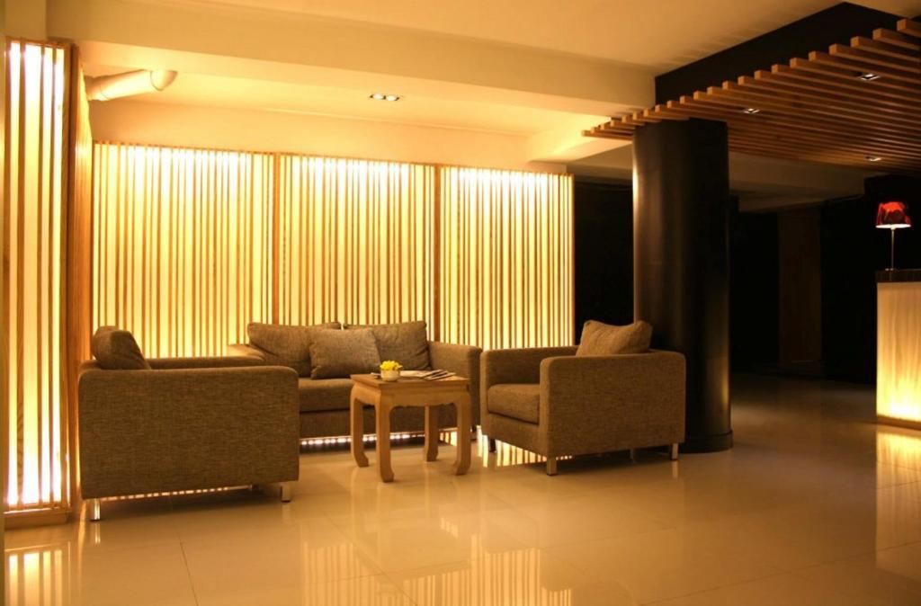 Hotel Vista Express Бангкок Экстерьер фото