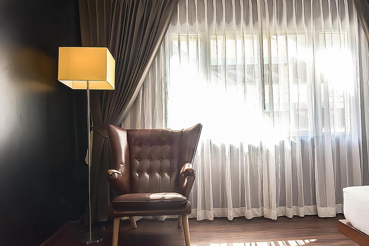 Hotel Vista Express Бангкок Экстерьер фото
