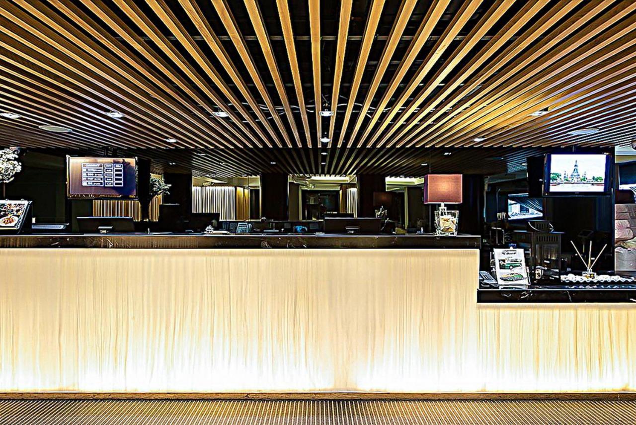 Hotel Vista Express Бангкок Экстерьер фото