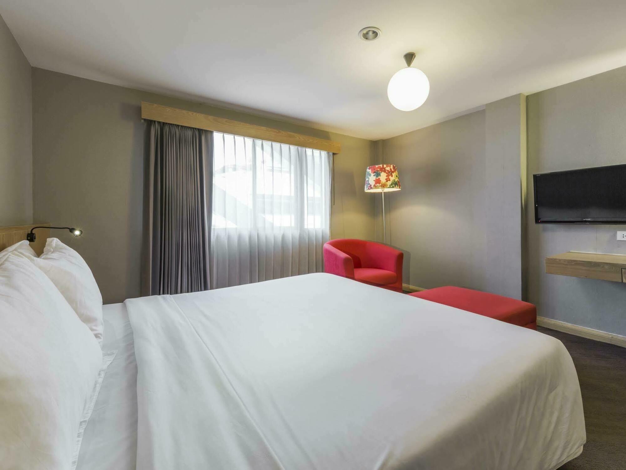 Hotel Vista Express Бангкок Экстерьер фото